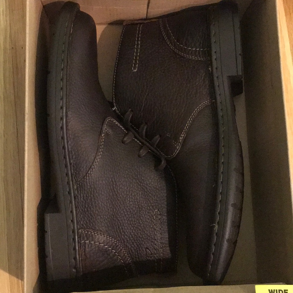 NIB Clarks shoes